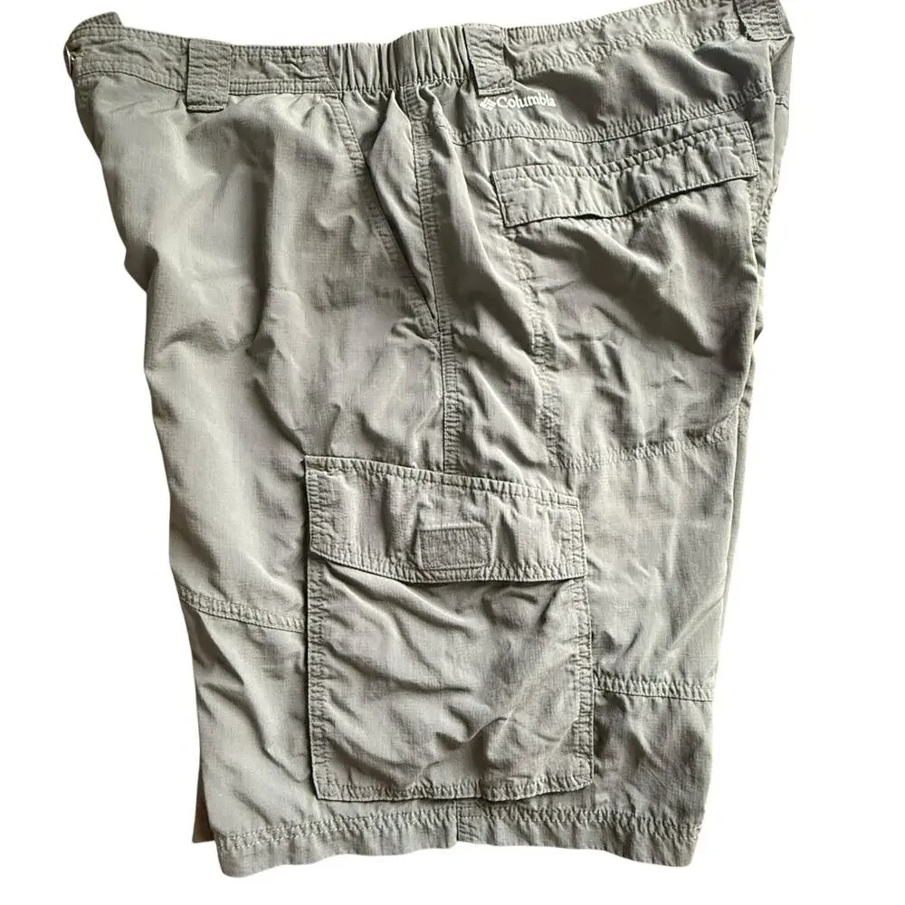 Columbia Omni-Shade Cargo Hiking Shorts 40W 10L Grey Nylon‎ Outdoor Utility